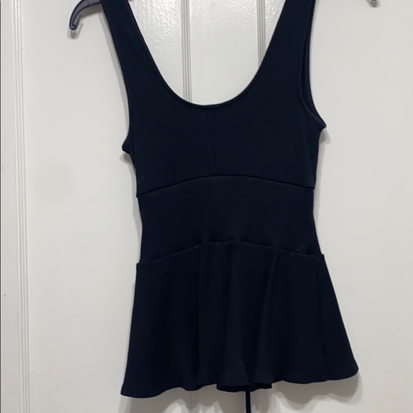 Express Top - Picture 2 of 4